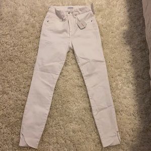Good American white mid rise jeans never worn